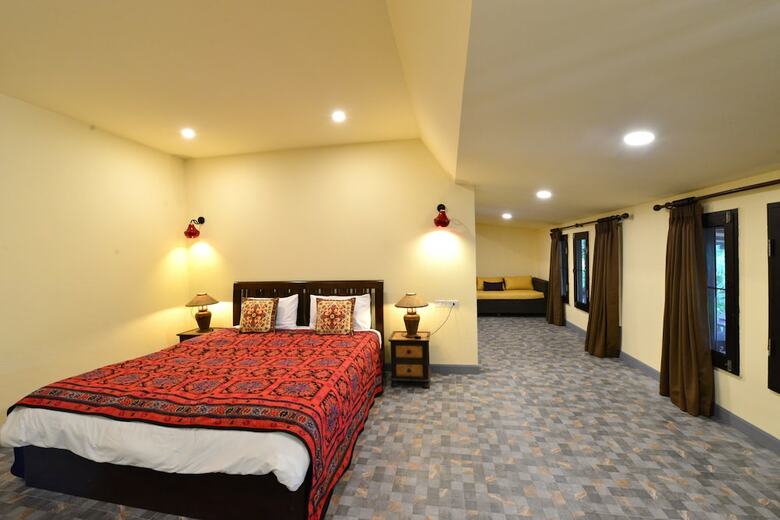 Hotel Baan Nai Soi Homestay
