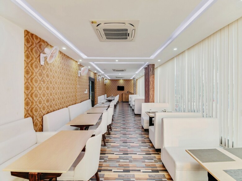 Capital O 35621 Hotel Durga International