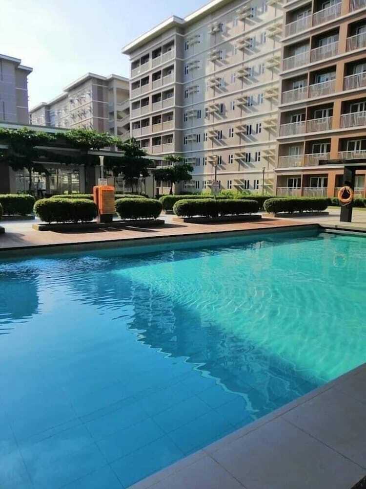 Happy Stay At Trees Residences