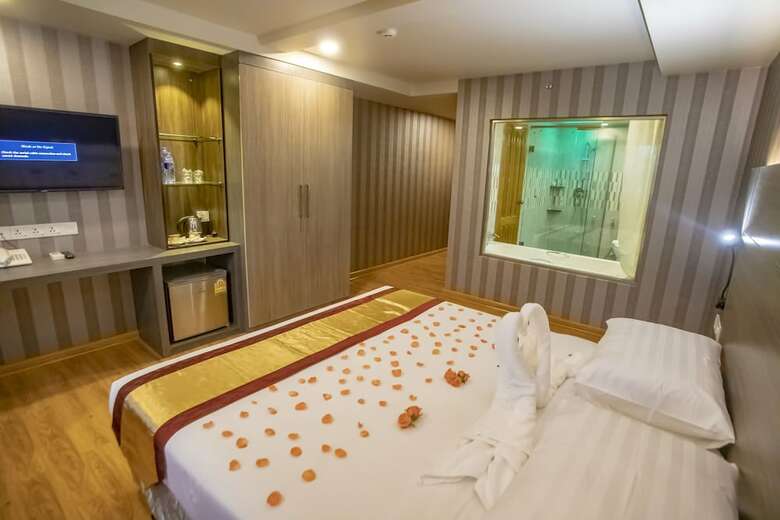 Hotel Prestige Residences At Golden Valley