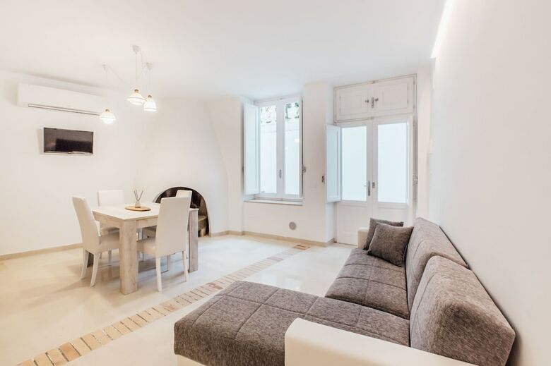 Secret Garden - Suites & Apartments