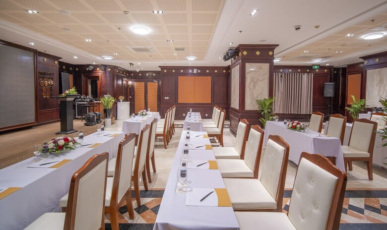 Hotel Hom - How Da Nang Airport