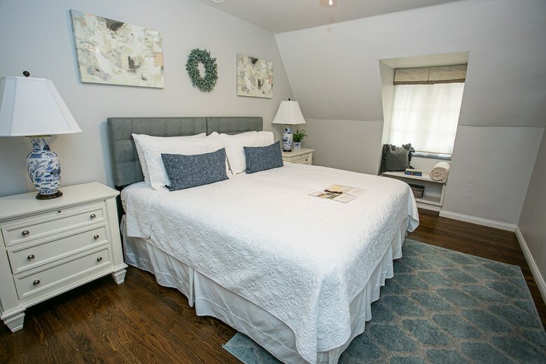 Bed & Breakfast Hummingbird Estate Wine & Suites