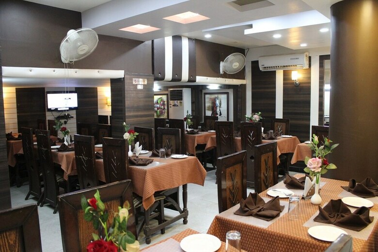 Hotel Adb Rooms Park Inn Varanasi