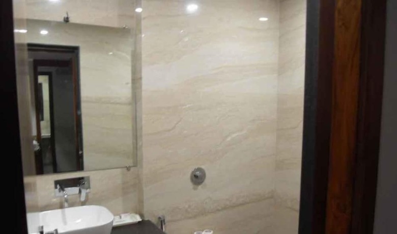 Adb Rooms Hotel Surabhi International