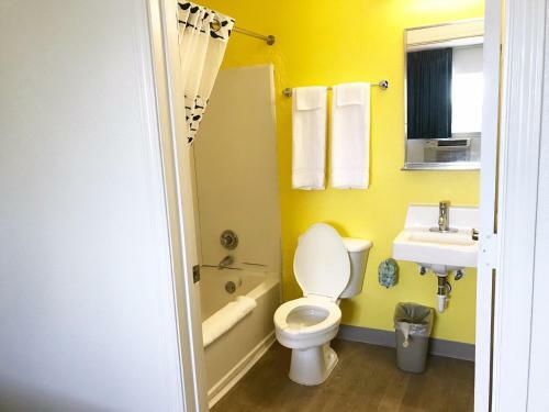 Hotel Intown Suites Extended Stay Webster Tx - Nasa