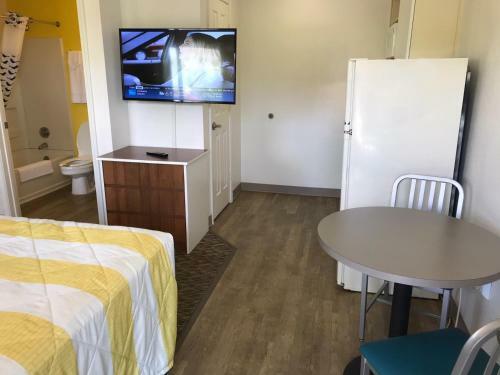 Hotel Intown Suites Extended Stay Webster Tx - Nasa