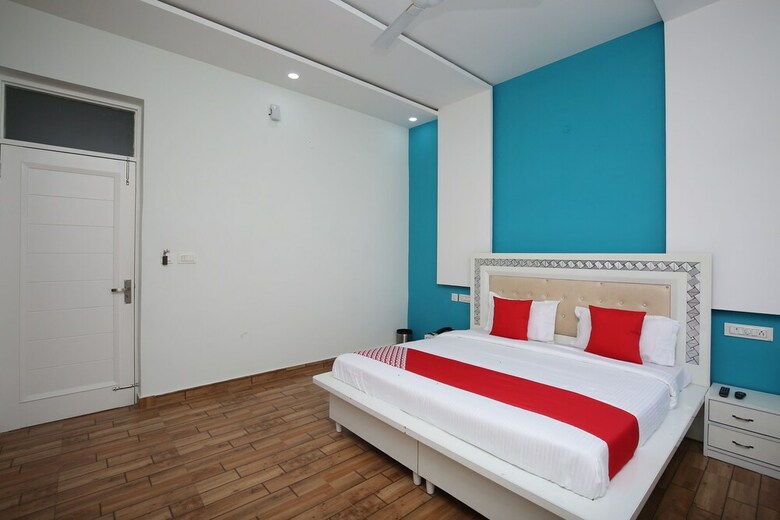 Hotel Oyo 42991 Mehra Dhaba