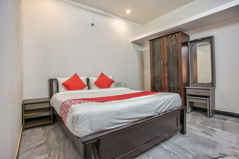 Hotel Oyo 35931 Leo's Home Stay
