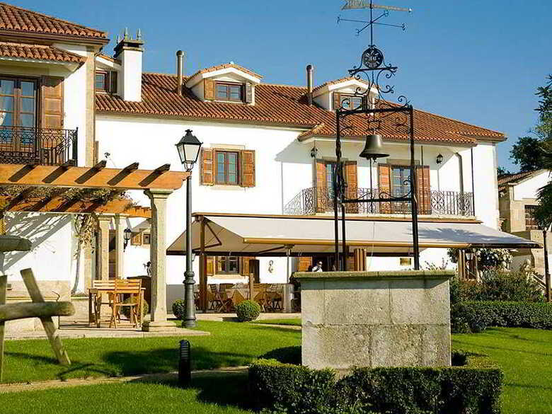 Apartamentos Pazo Do R�o