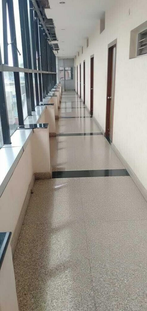 Hotel Iroomz Annapoorna Residency