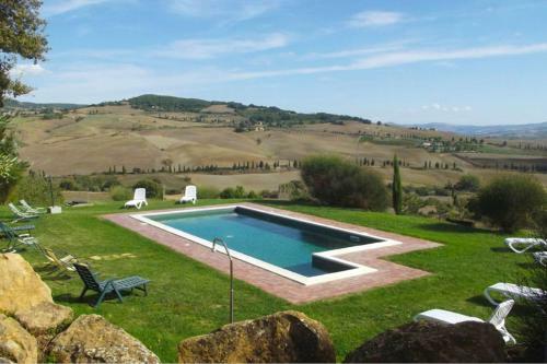Pienza Villa Sleeps 13 Pool Wifi