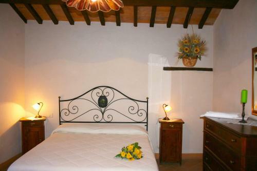 Pienza Villa Sleeps 13 Pool Wifi