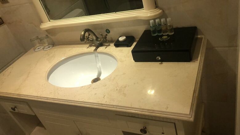 Jiaxing Yijiangnan Holiday Hotel