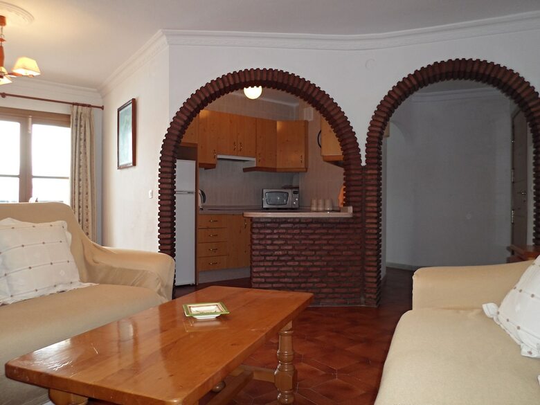 Apartamento Urbanizaci�n Las Palmeras 9