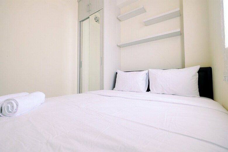 Best Price 2br East Park Apartment