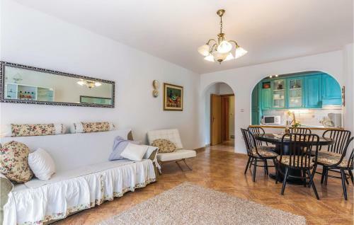 Two-bedroom Apartment In Selce