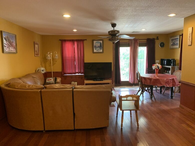 Bed & Breakfast Tularosa Valley Lodge