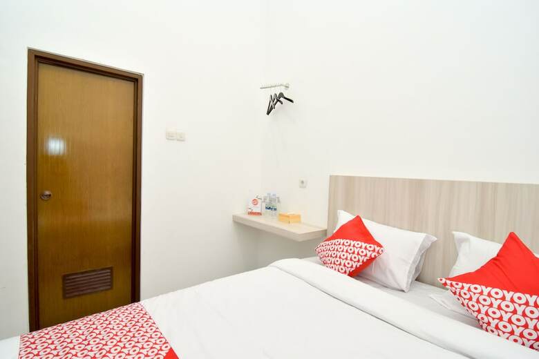 Hostal Oyo 1060 Rungkut Mejoyo Selatan