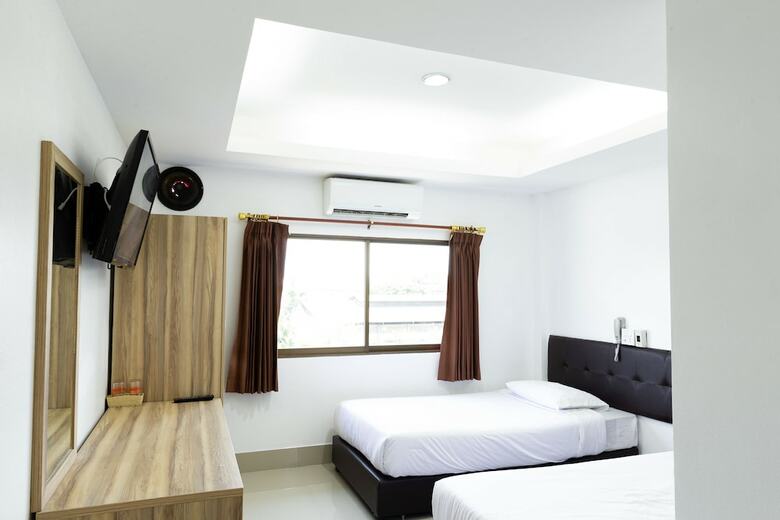 Rimnam Hotel Suk Sawat 70