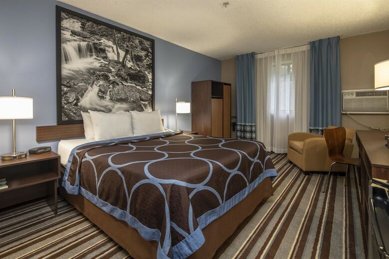 Motel Super 8 By Wyndham Steubenville