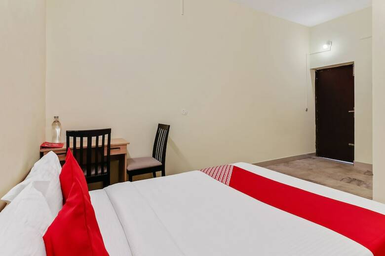 Hotel Oyo Flagship 26714 Sri Balaji Castle