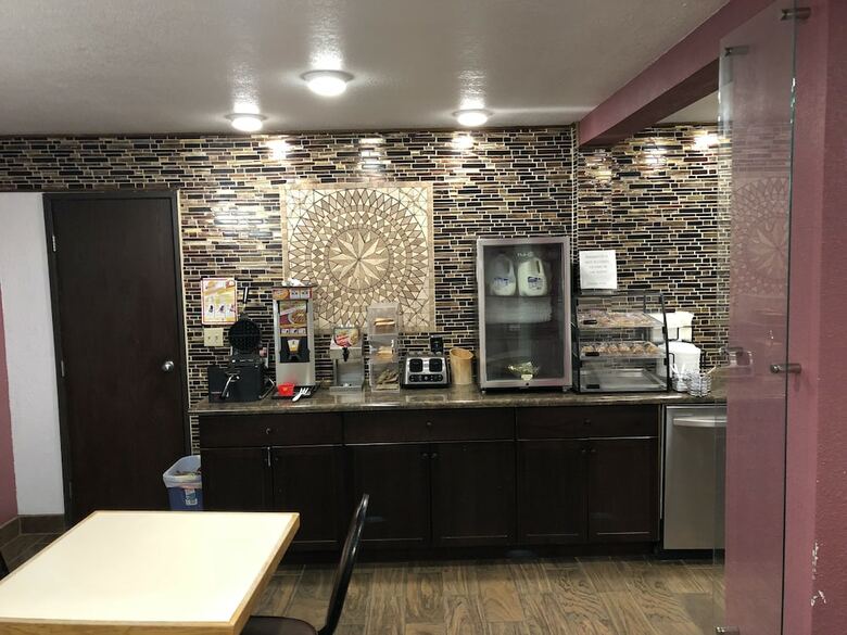 Hotel Americas Best Value Inn & Suites Sidney