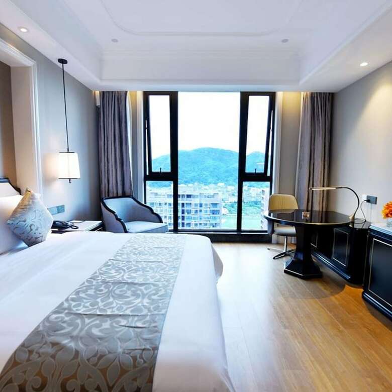 Hotel Ramada Plaza By Wyndham Wenzhou