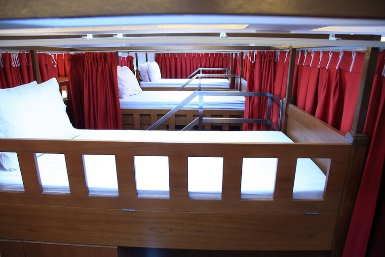 Hostal Arawa Traveller's Inn Makassar - Hostel