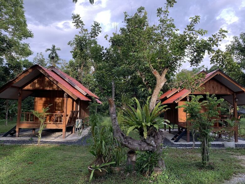 Hotel Talaungjit Resort & Garden