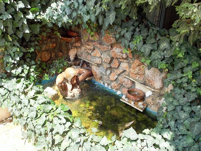 Nea Filadelfia Spacious Apartment With Garden