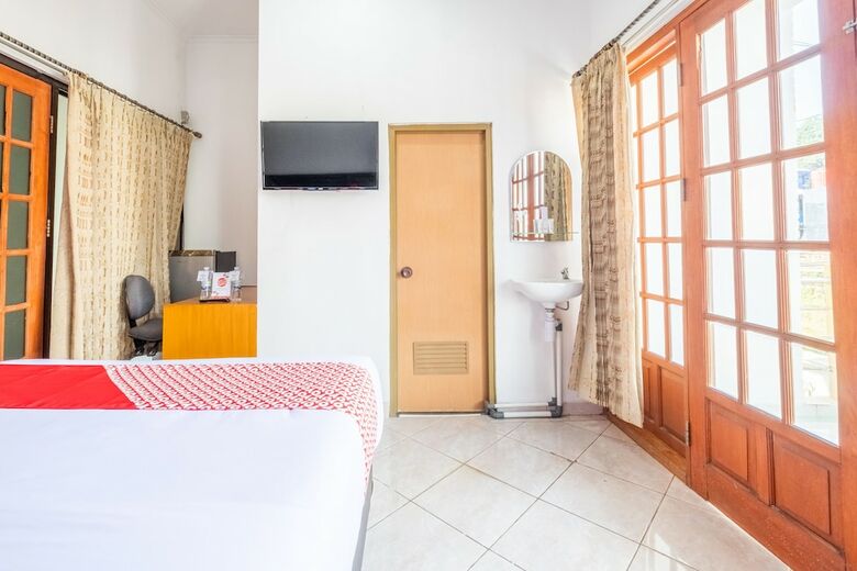 Hotel Oyo 1391 Puri Torina Residence