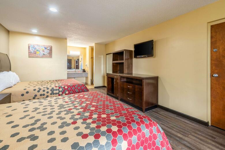 Motel Econo Lodge Inn & Suites