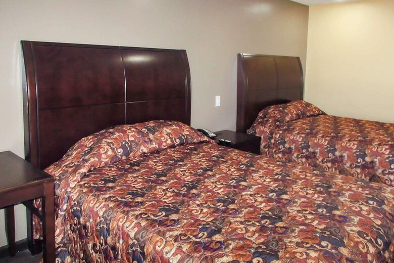 Motel Econo Lodge Inn & Suites