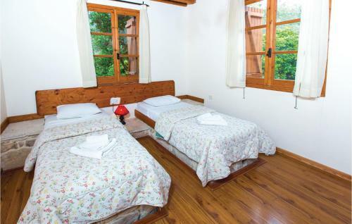 Three-bedroom Holiday Home In Miliou Paphos