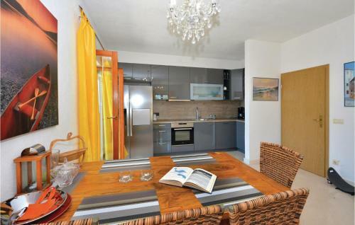 Two-bedroom Apartment In Sveta Nedjelja