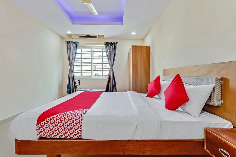 Capital O 49646 Hotel Champion Paradise