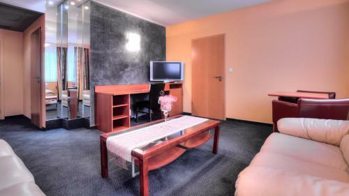 Hotel Tristar