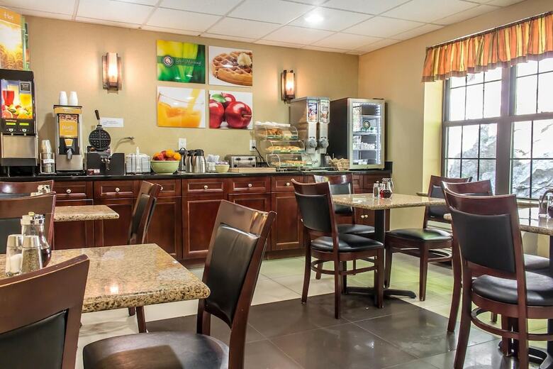 Hotel Quality Inn Near Mountain Creek