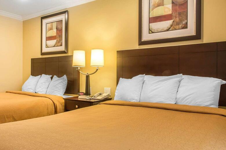 Hotel Quality Inn Near Mountain Creek