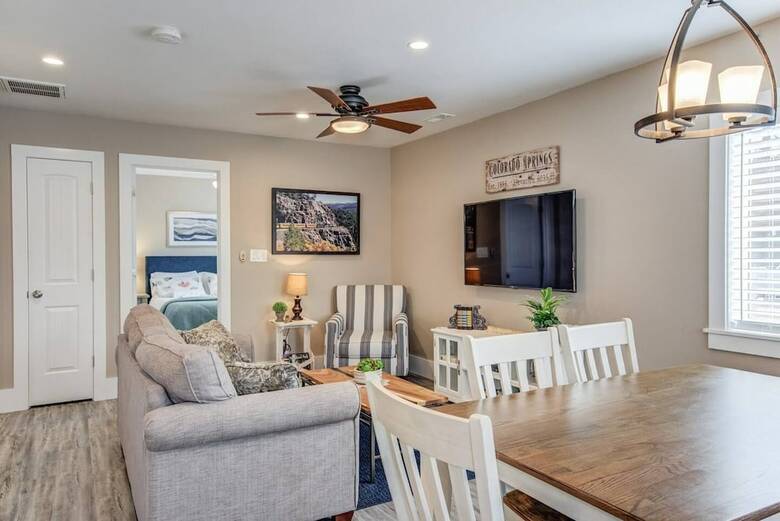The Olympic Guest House 2 Bdrm Modern Perfection