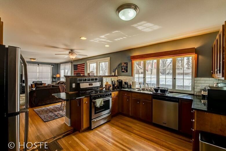 3br Classic Home Quiet Neighborhooddog Friendly