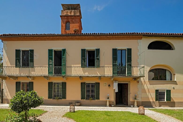 Villa Albengo B&B Di Charme Alta Langa