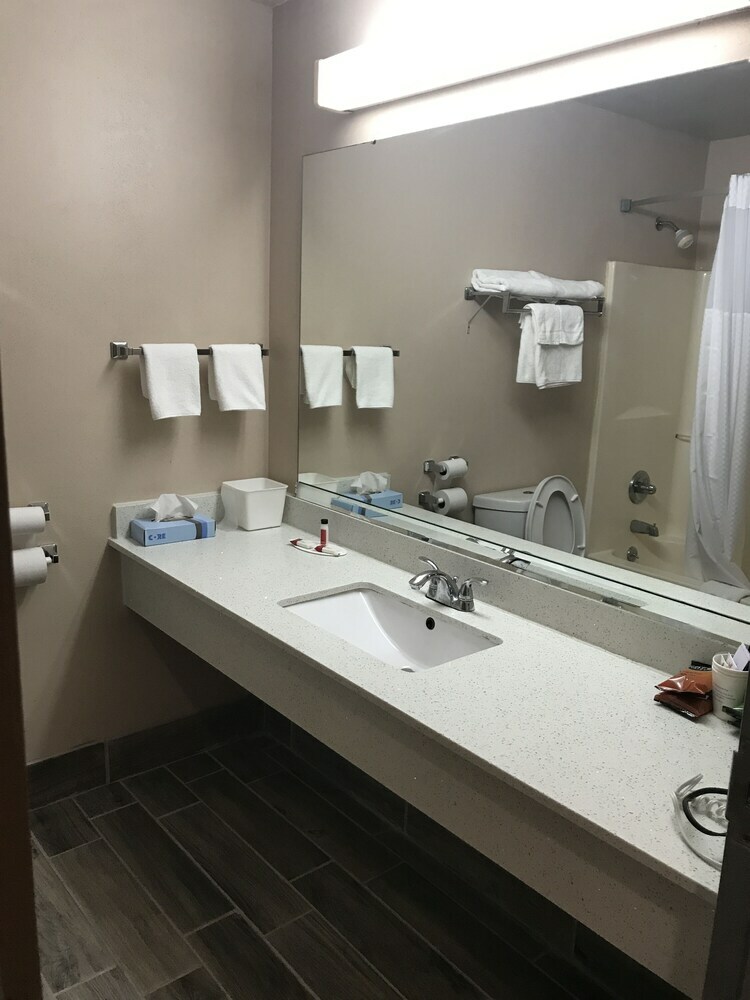 Hotel Days Inn By Wyndham Hillsboro