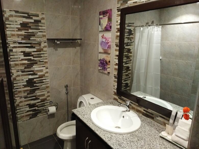 Hotel Venezia Suites Iloilo