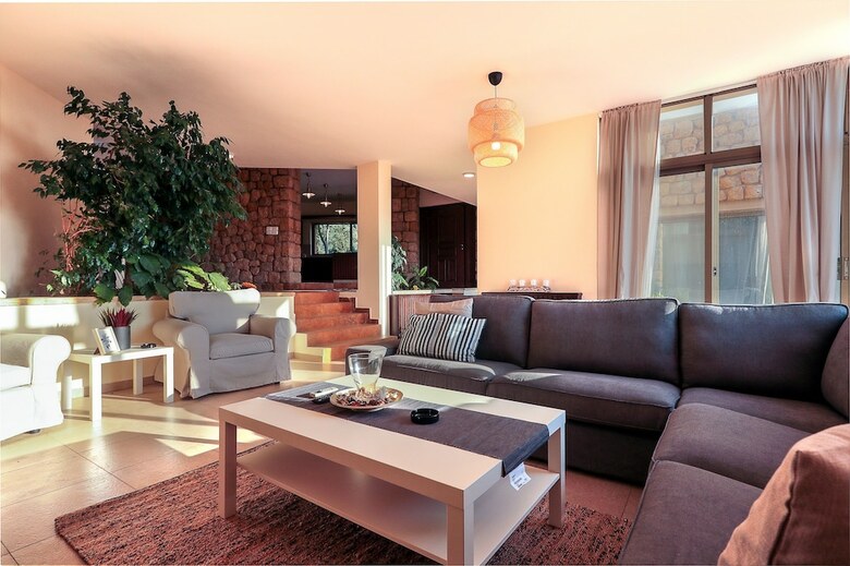 Residencia Villa Naya Branch 6  Saltus