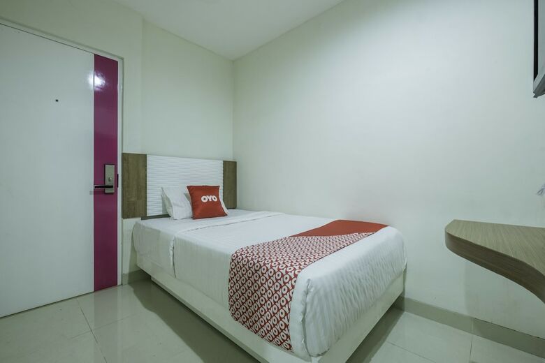 Hostal Capital O 1044 Diemdi Hotel