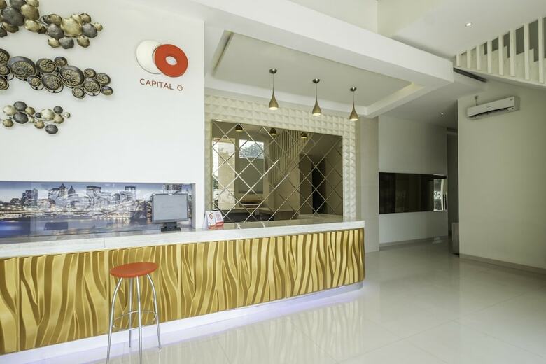 Hostal Capital O 1044 Diemdi Hotel