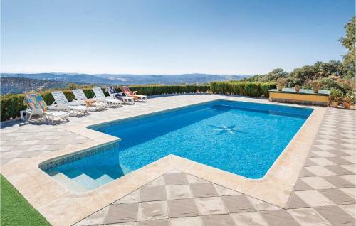 Four-bedroom Holiday Home In Constantina