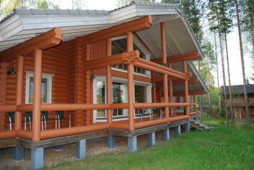 Hostal Ollinm�ki Vineyard